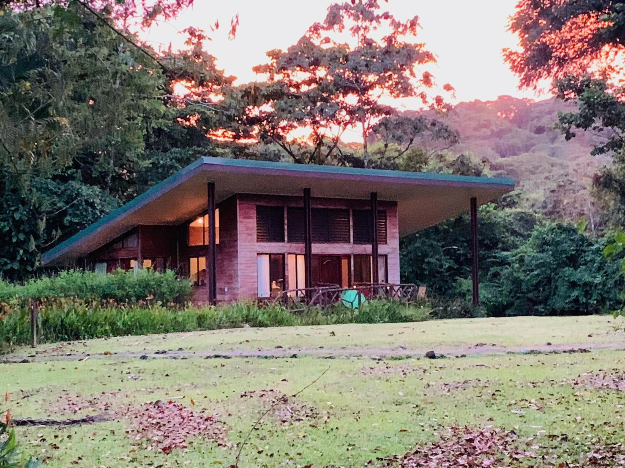 Sangregado Lodge La Fortuna Exterior photo